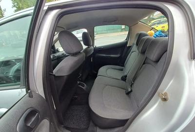 Vand garsoniera sau inchiriez, ?i Vand ma?ina PEUGEOT 206 - 1
