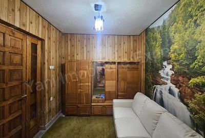 Casă cu 6 camere cu Teren 1632 Mp în Albești - 4