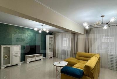 Apartament cu 3 camere, 76 mp, zona Bulevardul Decebal 2 - 1