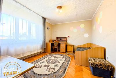 Apartament cu 3 camere decomandat, mobilat în Central - 13
