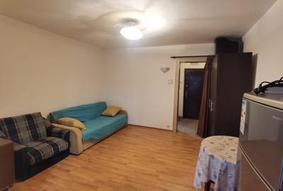 Titan, Piata Minis - 1