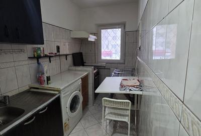 Garsonieră decomandată, mobilată în Vitan - 4