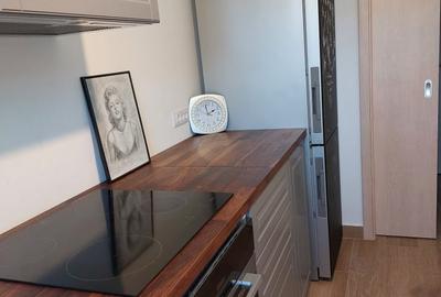 Apartament  2 camere CORESI ! - 2