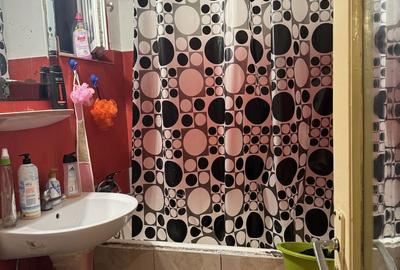 Apartament cu 2 camere decomandat în Micro 38 - 4