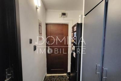 Garsonieră în 9 Mai - 2