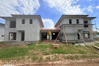 Casă cu 5 camere cu Teren 364 Mp în Domnești - 1