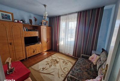 Apartament cu 3 camere decomandat în Central - 3