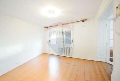 Casă cu 5 camere cu Teren 508 Mp în Central - 18