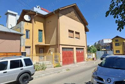 Comision cumparator 0% , Casa parter cu etaj si teren 430mp. - 1