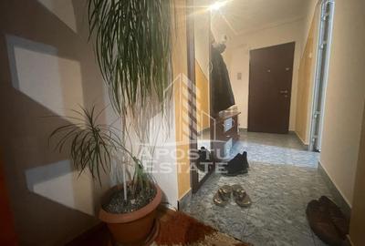 Apartament cu 2 camere 50 mpu,zona Confectii - 13