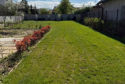 Casă cu 4 camere decomandat în 14 Mai - 2