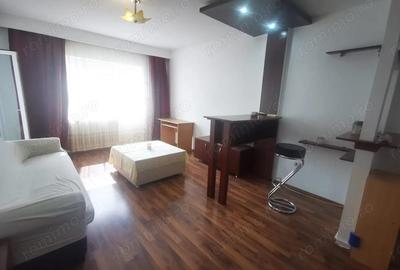 De inchiriat apartament 3 camere zona Unirii - 1