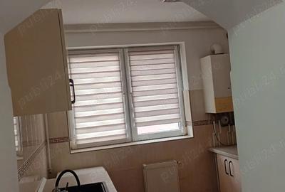 Apartament cu 2 camere semidecomandat în Micro 1 - 3