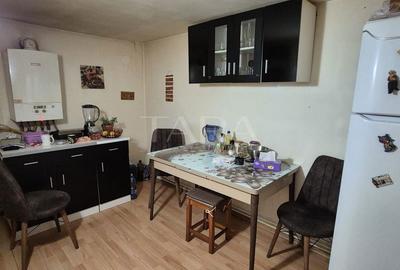 Casă cu 3 camere cu Teren 907 Mp în Bonț - 2