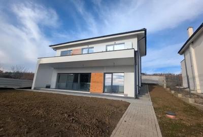 Casă individuală cu 4 camere cu Teren 750 Mp în Chinteni - 2