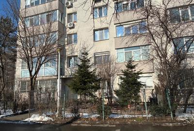 3 Camere I BASARABIA I Costin Georgian - 1