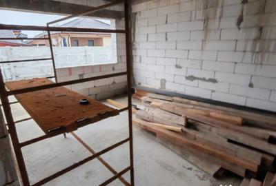 Casă cu 4 camere cu Teren 450 Mp în Malu Mare - 12