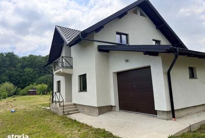 Casă cu 5 camere cu Teren 200 Mp în Dărmănești - 4