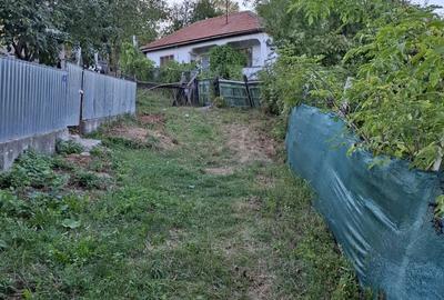 Vand casa 70mp Racoasa, inclusiv teren 2200mp, judetul Vrancea - 2