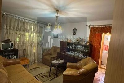 Apartament cu 3 camere semidecomandat în Progresul - 11