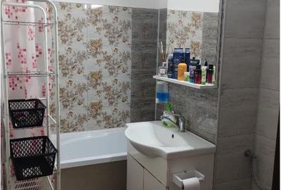 Apartament cu 3 camere decomandat, mobilat în Tractorul - 11