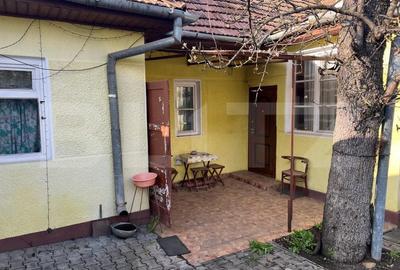 Casa traditionala de vanzare, 3 camere, 77 mp, cu teren de 852 m², zona Unirii - 1