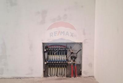 Casă / Vilă la gri aproape gata sa devina " acasa" ! - 5