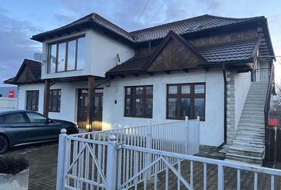 Spațiu comercial, de 200 mp, în Central - 2