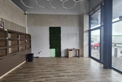 Spațiu comercial, de 56 mp, în Rolast - 13