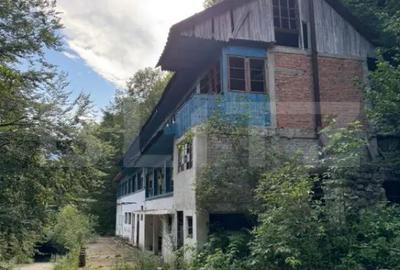 Spațiu comercial, de 550 mp, în Debarcader - 2