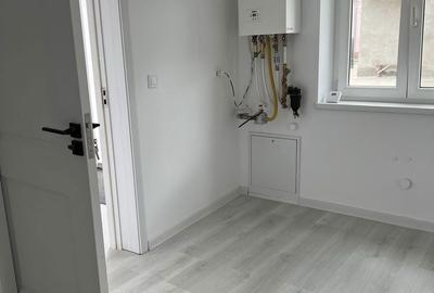 Spațiu comercial, de 45 mp, în Central - 3