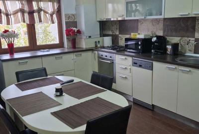 Apartament cu 3 camere decomandat în Sebastian - 1