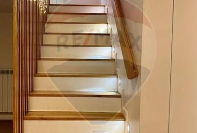 Casă cu 6 camere cu Teren 1325 Mp în Central - 7