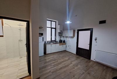Apartament 2 camere ultracentral, parcare in curte - 7