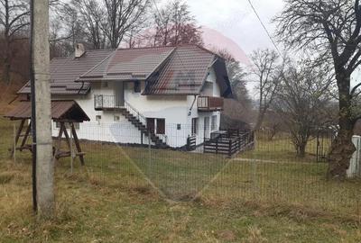 Casa / Vila cu 7 camere de vanzare in zona Bran-Tohanita - 7