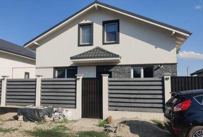 Casă individuală cu 5 camere în Berceni