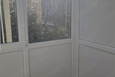 Apartament cu 2 camere decomandat în Ostroveni - 4