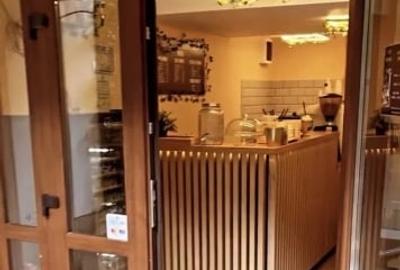 Kiselef Închiriez spatiu comercial 15 mp plus 45 mp curte mobilat utilat CofeBar - 2