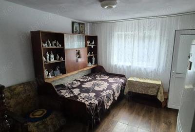 Casă cu 3 camere cu Teren 207 Mp în Km 5 - 6