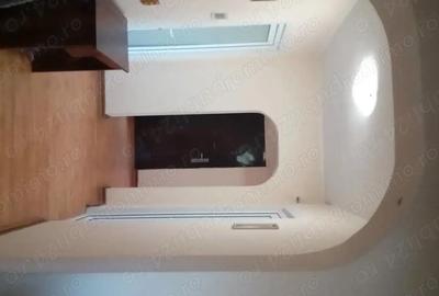 Apartament cu 3 camere decomandat în Micro 38 - 2