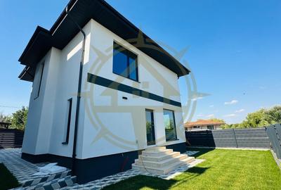 Casă cu 4 camere cu Canalizare în Corbeanca