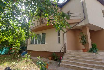 Inchiriere vila singur curte zona UNIRII -VITAN ,CASA DE PENSII - 2
