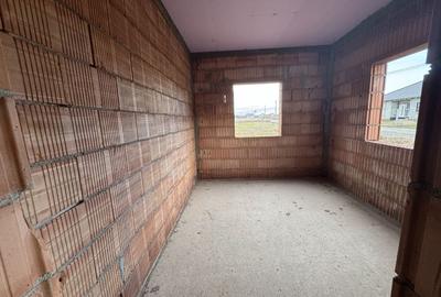 1/2 Duplex Dudestii Noi (12 km de timisoara), P+E,4 camere,2 bai,teren generos - 5