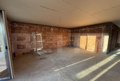 Casa de vanzare, 108 mp, zona Sud-Vest - 2