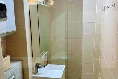 Apartament 3 camere, 67 mp, ultracentral - Piata Romana, complet renovat, etaj 1 - 5