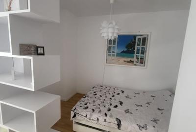 Garsonieră decomandată, mobilată în Central - 4