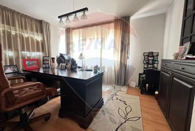 Casă individuală cu 8 camere cu Teren 843 Mp în 1 Decembrie - 6