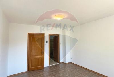 Inchiriere casa - vila cu 6 camere,  zona Cosbuc Inchiriere casa - vila cu 6 camere,  zona Cosbuc - 21