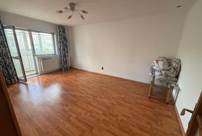 Apartament cu 2 camere, mobilat în Gară