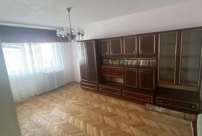 Apartament cu 3 camere decomandat în Târgu Ocna - 5